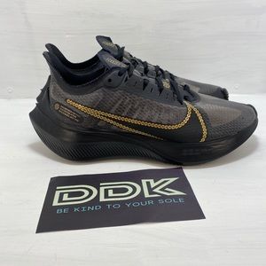 NEW Nike Womens Zoom  Black/Metallic Size 7.5